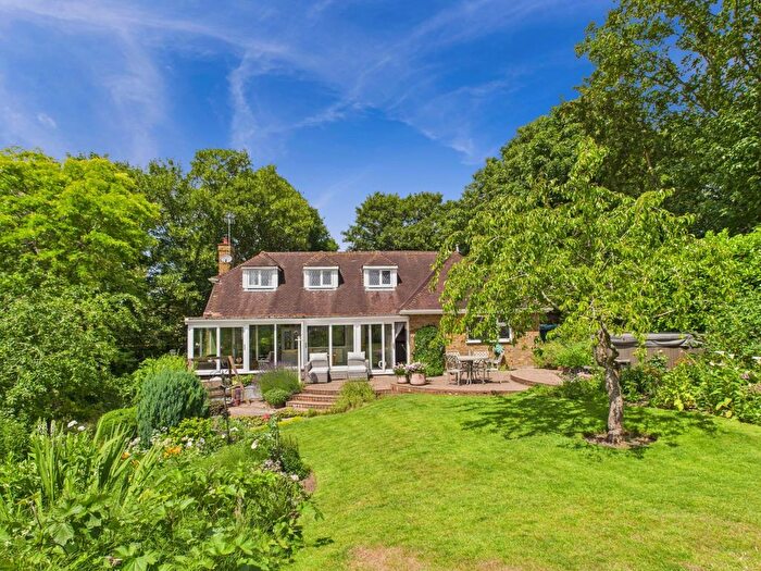 4 Bedroom Detached House For Sale In Weir Lane, Whitchurch, HP22