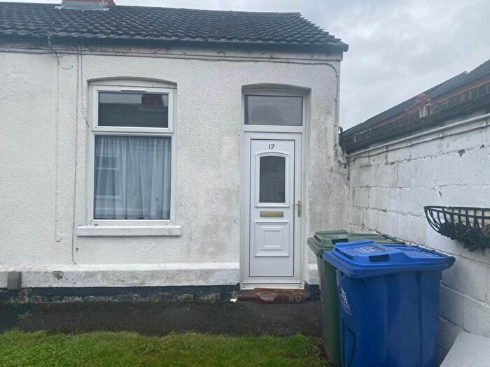 1 Bedroom End Of Terrace House To Rent In The Square, Grimsby, DN32