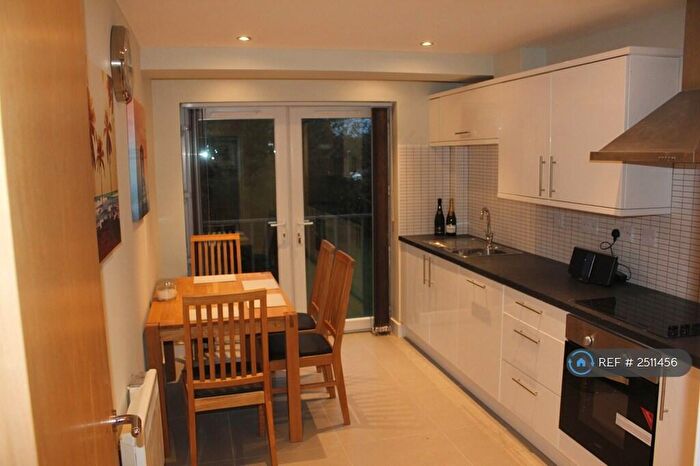 2 Bedroom Flat To Rent In Etruria House, Stoke-On-Trent, ST4