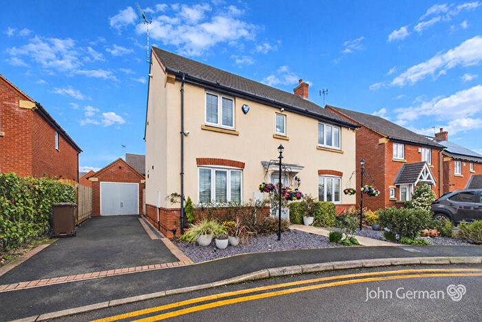 4 Bedroom Detached House For Sale In Wilson Way, Burton-on-Trent, DE13