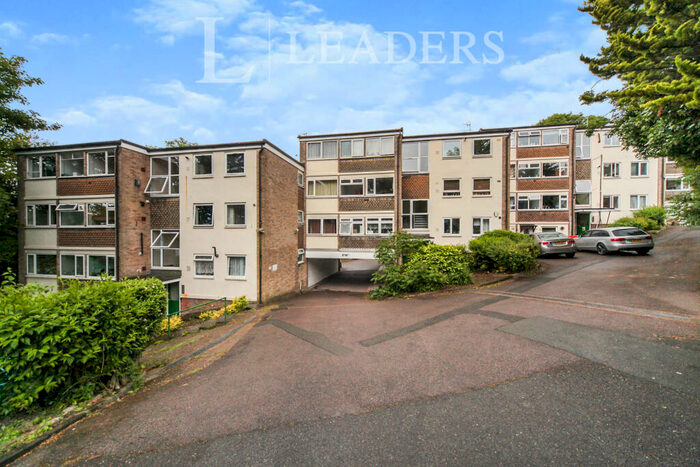 2 Bedroom Flat To Rent In Richmond Court, Richmond Hill, Luton, LU2
