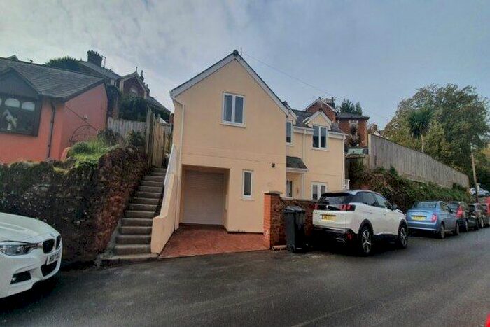 3 Bedroom Detached House To Rent In Goshen Road, Torquay, TQ2
