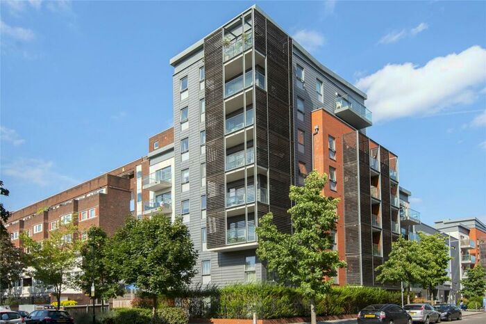 2 Bedroom Flat To Rent In Kirkby Apartments, B Baythorne Street, Bow, London, E3