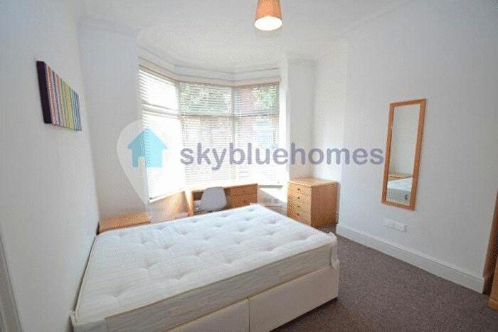5 Bedroom Terraced House To Rent In Winchester Avenue, Leicester, LE3