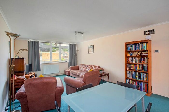 3 Bedroom Flat To Rent In Laleham Court, Chobham Road, Horsell, Woking, GU21