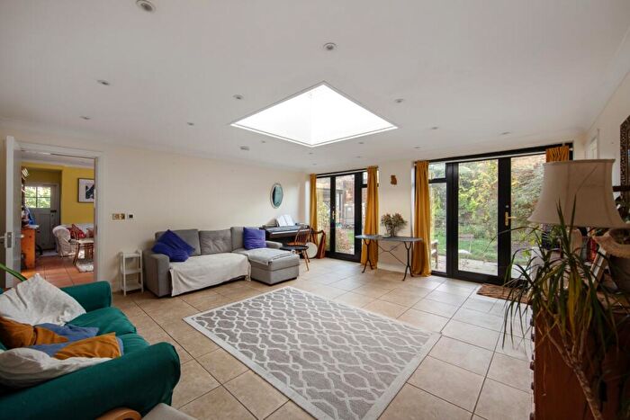 5 Bedroom Detached House For Sale In Hardy Road Blackheath, SE3