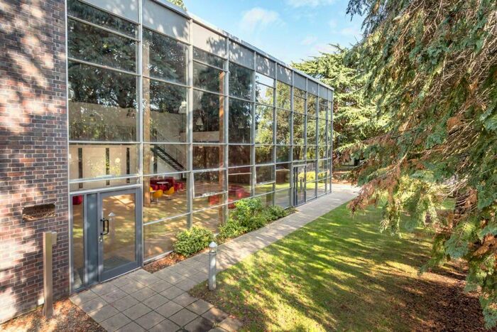 Flat To Rent In Hatfield Road, St Albans, AL1