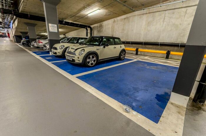 Parking/garage To Rent In Saffron Central Square, Croydon, CR0