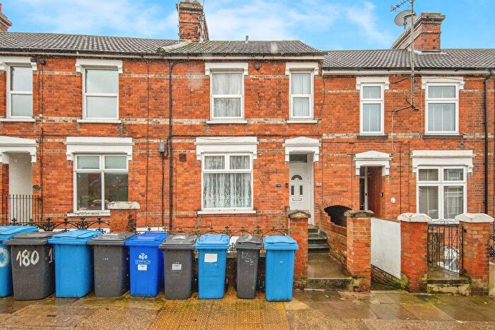 1 Bedroom Flat For Sale In Cemetery Road, Ipswich, IP4