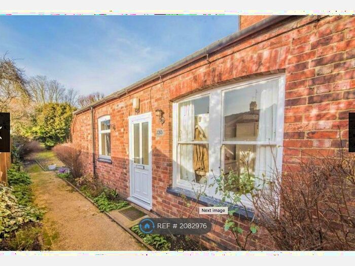 1 Bedroom Flat To Rent In London Road, Kettering, NN15