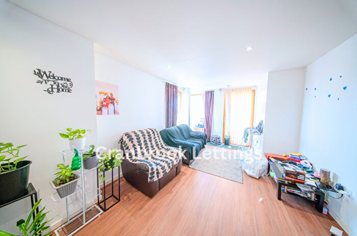 1 Bedroom Flat For Sale In Ropeworks, IG11