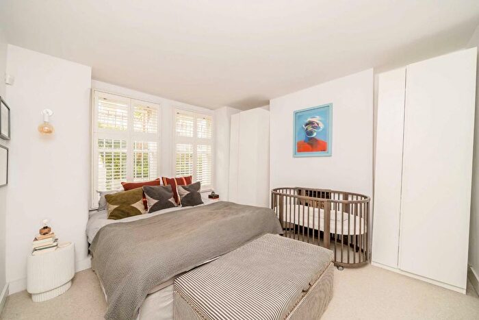 1 Bedroom Flat For Sale In Munster Road, London, SW6