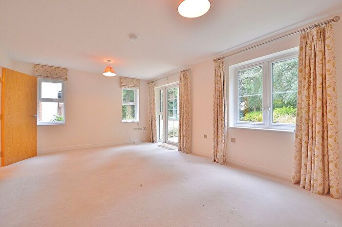 2 Bedroom Property To Rent In The Retreat, Princes Risborough, HP27