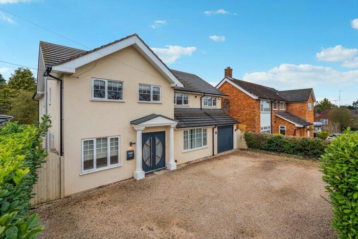 5 Bedroom Detached House To Rent In Cherry Tree Road, Beaconsfield, HP9