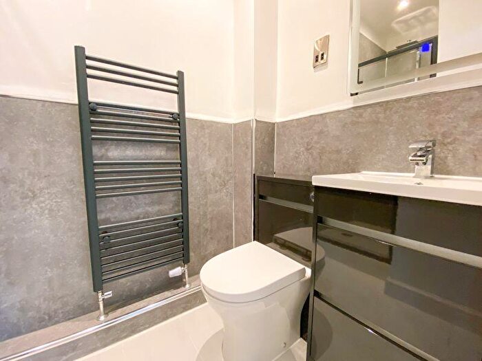 2 Bedroom Flat For Sale In King William Court, Kendal Road, Waltham Abbey., EN9