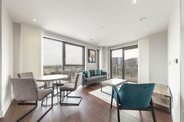 1 Bedroom Apartment To Rent In Avalon Point, Silvocea Way, Orchard Wharf, London, E14