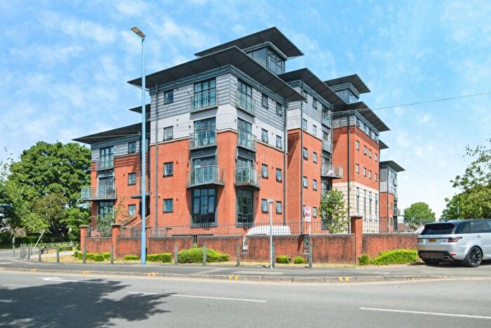 2 Bedroom Apartment For Sale In Walsall Road, West Bromwich, B71