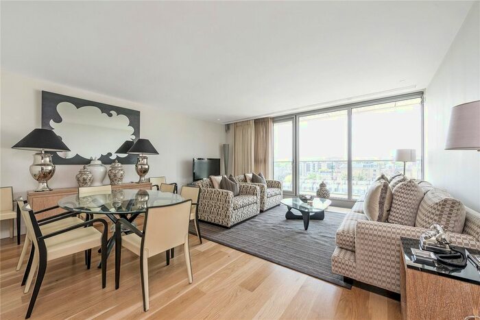 3 Bedroom Flat To Rent In The Knightsbridge Apartments, Knightsbridge, SW7