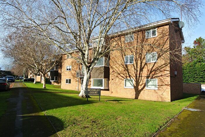3 Bedroom Flat For Sale In Cedar Drive, Ascot, Berkshire, SL5