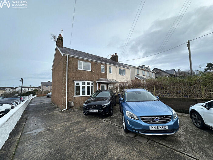 3 Bedroom Semi-Detached House For Sale In Holyhead Road, Llanfairpwllgwyngyll, Anglesey, LL61