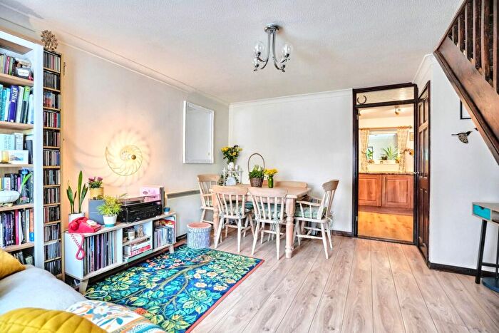 2 Bedroom End Of Terrace House For Sale In Orbit Close, Walderslade, ME5