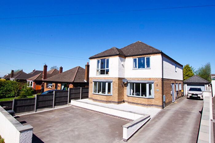 4 Bedroom Detached House For Sale In Ashby Road, Moira, DE12