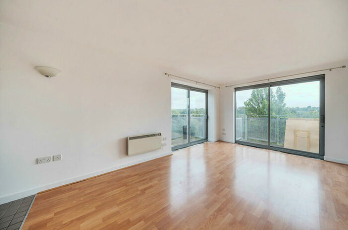 2 Bedroom Apartment To Rent In Alaska Building, Deals Gateway, Lewisham, London, SE13