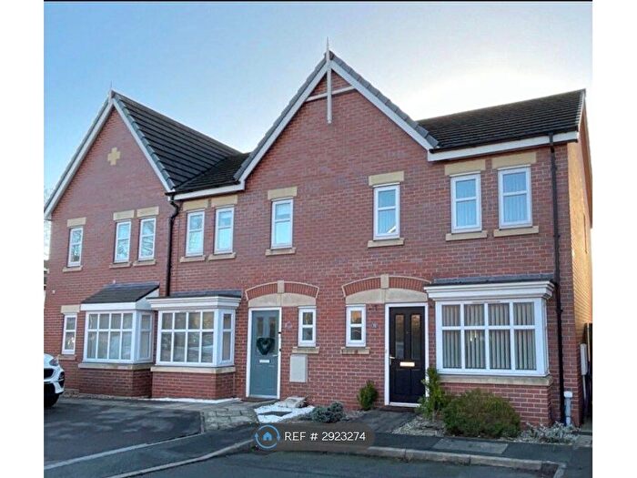 3 Bedroom Semi-Detached House To Rent In Moreland Drive, Southport, PR8