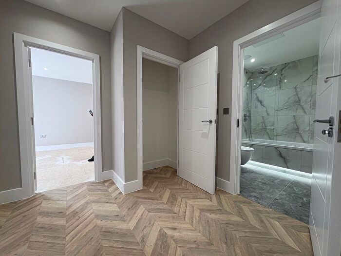 1 Bedroom Flat To Rent In Fishponds Road, Wokingham, RG41