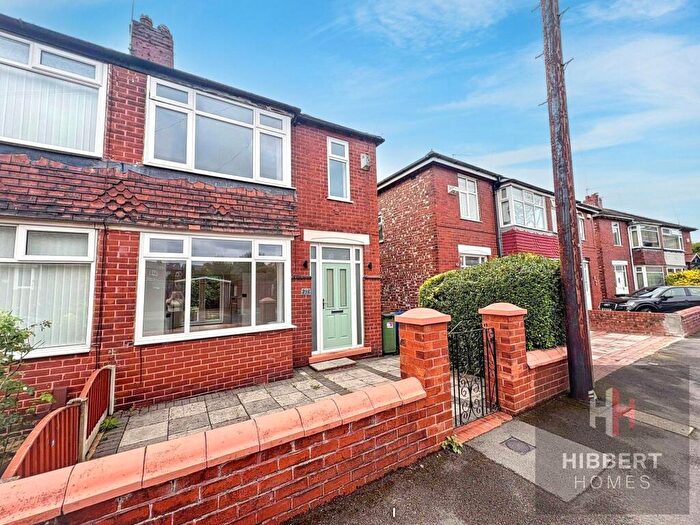 3 Bedroom Semi-Detached House To Rent In The Circuit, Stockport, SK3