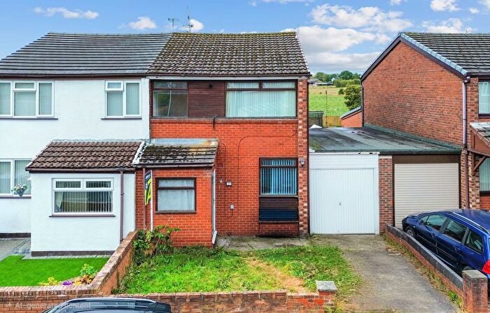 3 Bedroom Semi-Detached House For Sale In Hawkshead Road, Burtonwood, WA5