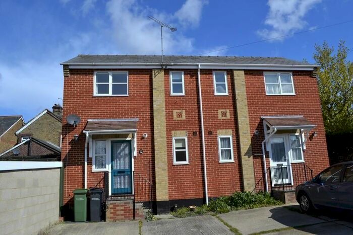 2 Bedroom Semi-Detached House To Rent In South Street, Braintree, CM7