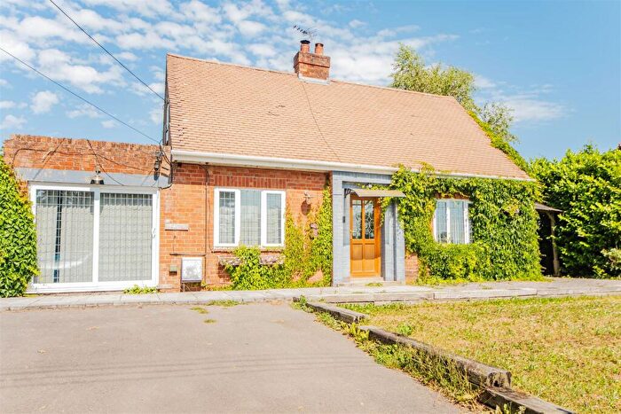 3 Bedroom Detached House For Sale In Cross Common Road, Dinas Powys, CF64