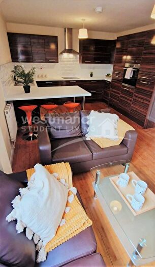3 Bedroom Apartment To Rent In Bowling Green Street, Leicester, Leicestershire, LE1