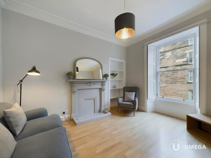 2 Bedroom Flat To Rent In Montague Street, Newington, Edinburgh, EH8