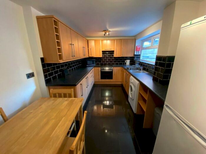 6 Bedroom Terraced House To Rent In Furness Road, Manchester, Greater Manchester, M14