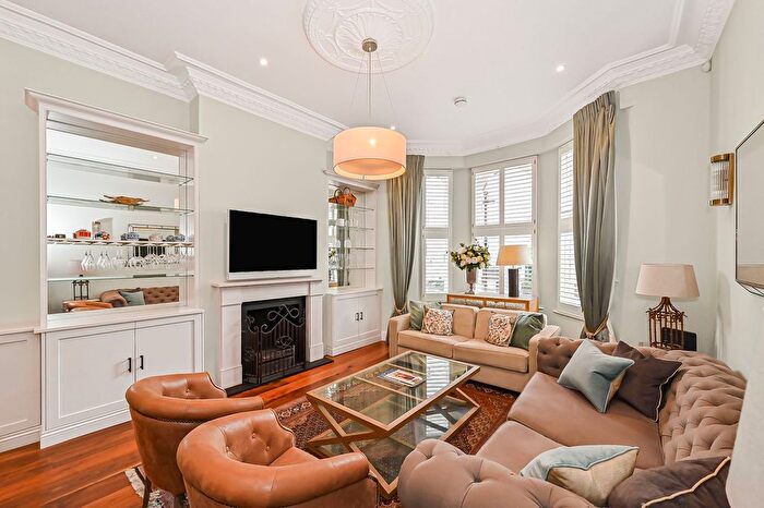 2 Bedroom Flat For Sale In Hornton Street, London, W8