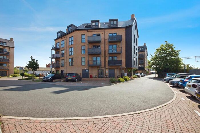 1 Bedroom Apartment For Sale In Coddington Close, Ware, SG12
