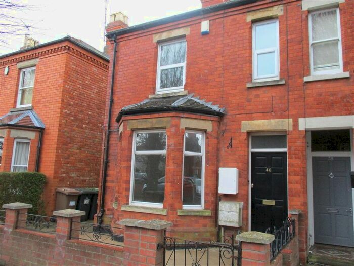 3 Bedroom Semi-Detached House To Rent In Victoria Avenue, Sleaford, NG34