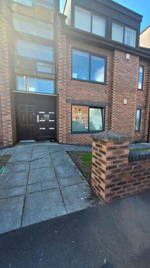 2 Bedroom Flat To Rent In Berwick Street, Liverpool, L6