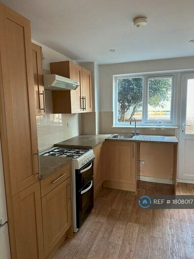 3 Bedroom Terraced House To Rent In Melville Close, Southampton, SO16