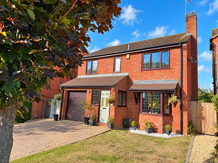 4 Bedroom Detached House For Sale In Shepperds Close, North Marston, MK18