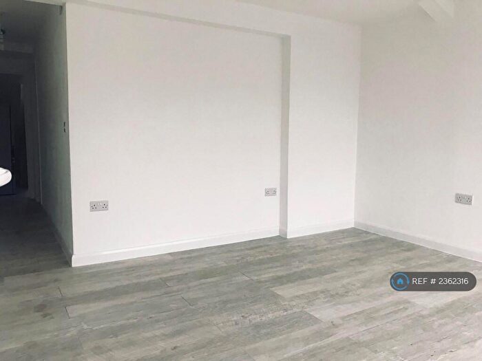 1 Bedroom Maisonette To Rent In Wych Lane, Gosport, PO13