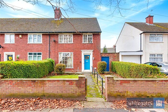 3 Bedroom End Of Terrace House For Sale In Hunts Cross Avenue, Liverpool, Merseyside, L25