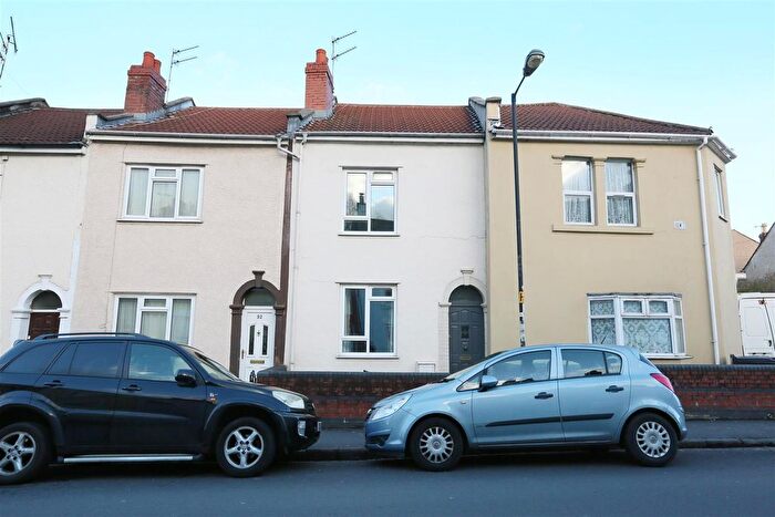 2 Bedroom Terraced House For Sale In Chelsea Road, Easton, Bristol, BS5