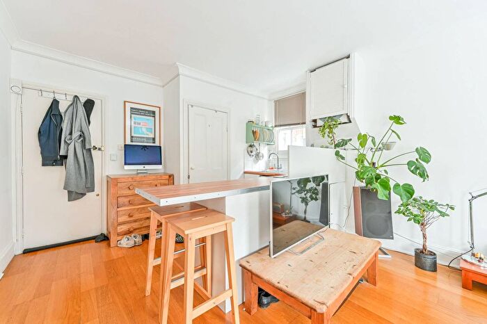 Studio To Rent In Cautley Avenue, Abbeville Village, London, SW4