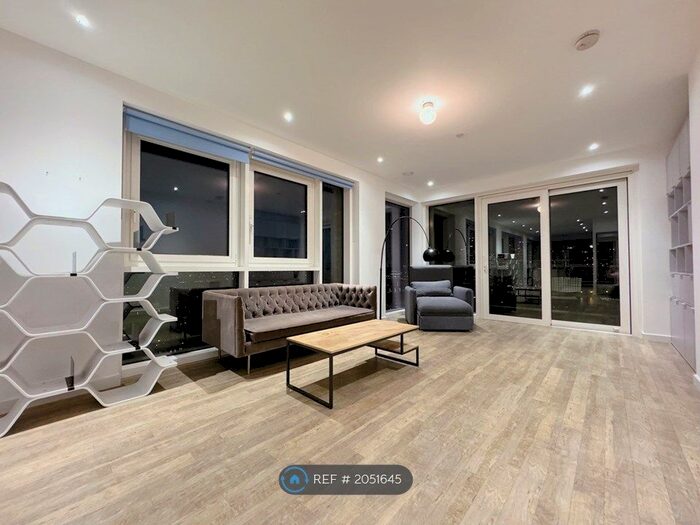 2 Bedroom Flat To Rent In Bailey Street, London, SE8