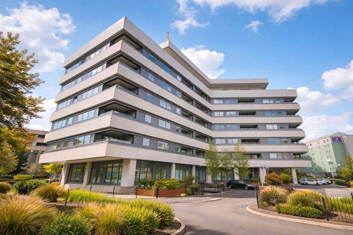 1 Bedroom Flat For Sale In Elstree House, Borehamwood, WD6