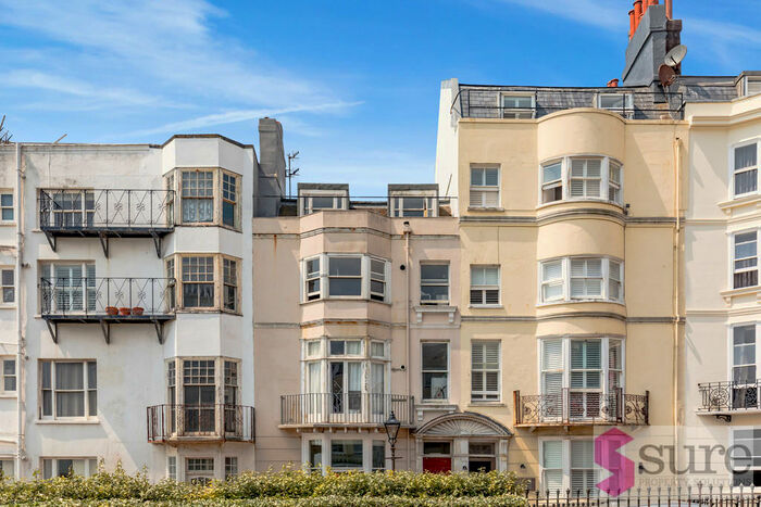 2 Bedroom Apartment To Rent In New Steine, Brighton, East Sussex, BN2