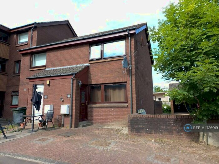 2 Bedroom Flat To Rent In Grathellan Court, Motherwell, ML1